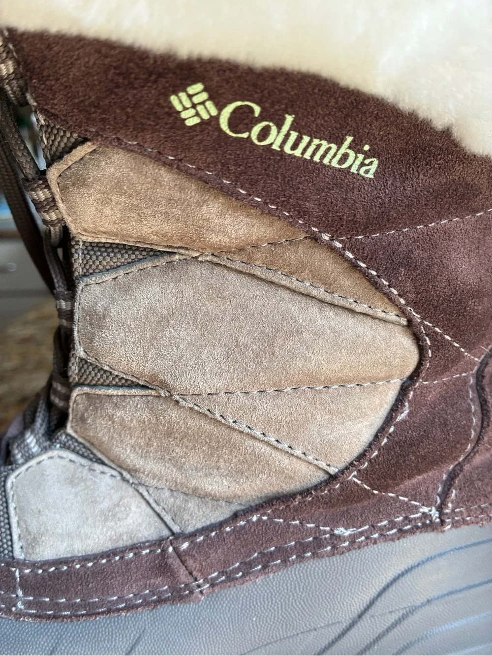Columbia Brown and White Insulated Winter Lace-Up Boots